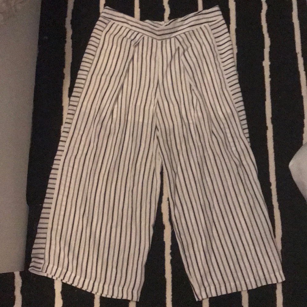 Wide leg pants